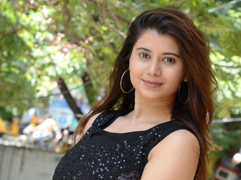 Shraddha Sharma HQ Wallpapers | Shraddha Sharma Wallpapers - 60814 ...