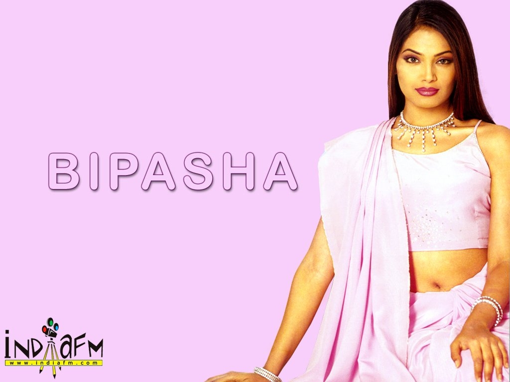 Bipasha Basu HQ Wallpapers | Bipasha Basu Wallpapers - 4894 - Oneindia ...