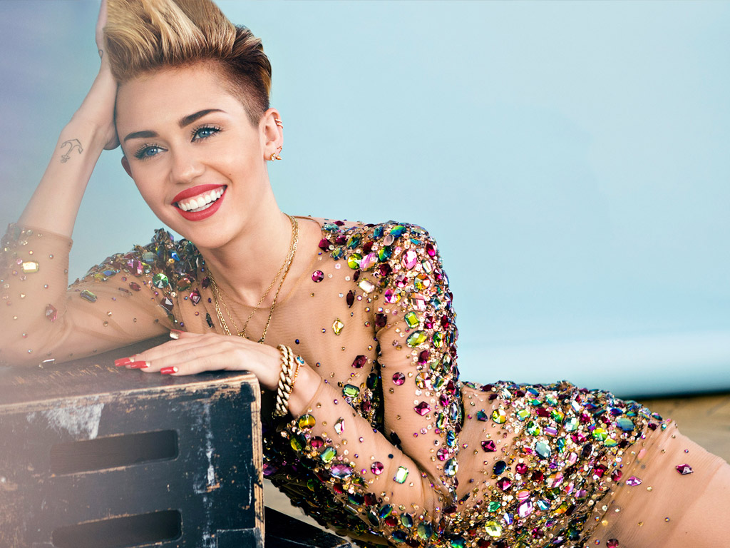 Miley Cyrus Hq Wallpapers Miley Cyrus Wallpapers 18095 Oneindia Wallpapers Miley Cyrus Hq Wallpapers Miley Cyrus Wallpapers 18095 Oneindia Wallpapers