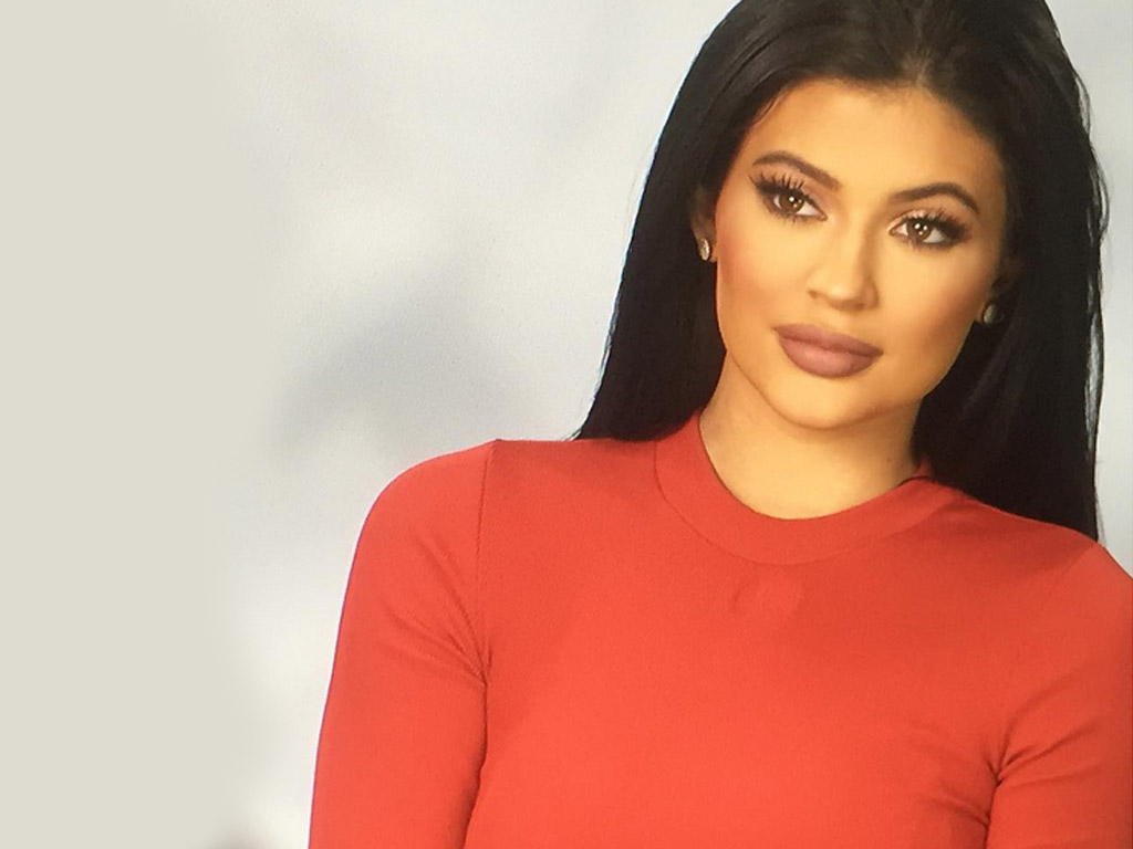 Kylie Jenner In Red Dress wallpaper  HD Mobile Walls