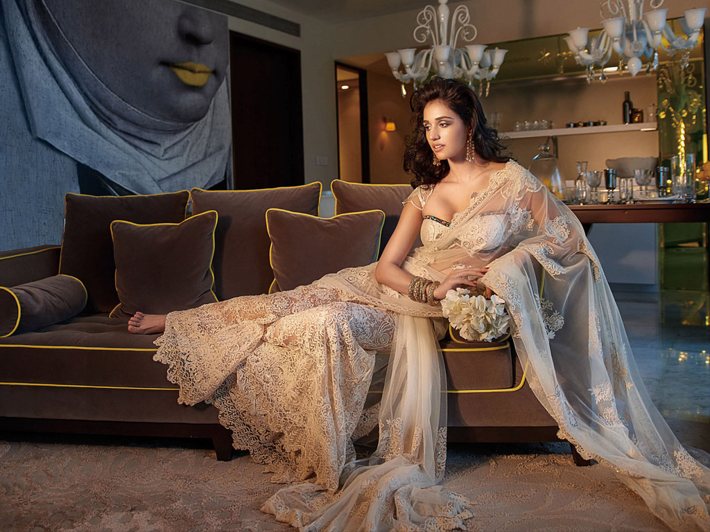 Disha Patani HQ Wallpapers | Disha Patani Wallpapers - 38296 - Oneindia