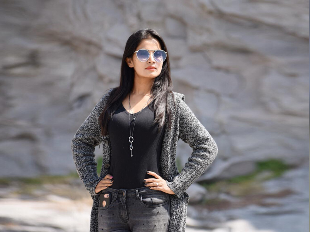 Anusha Rai HQ Wallpapers | Anusha Rai Wallpapers - 56334 - Oneindia ...