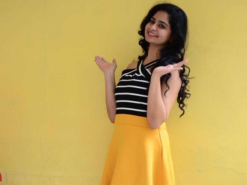 Poorvi Takkara HQ Wallpapers | Poorvi Takkara Wallpapers - 59764 ...